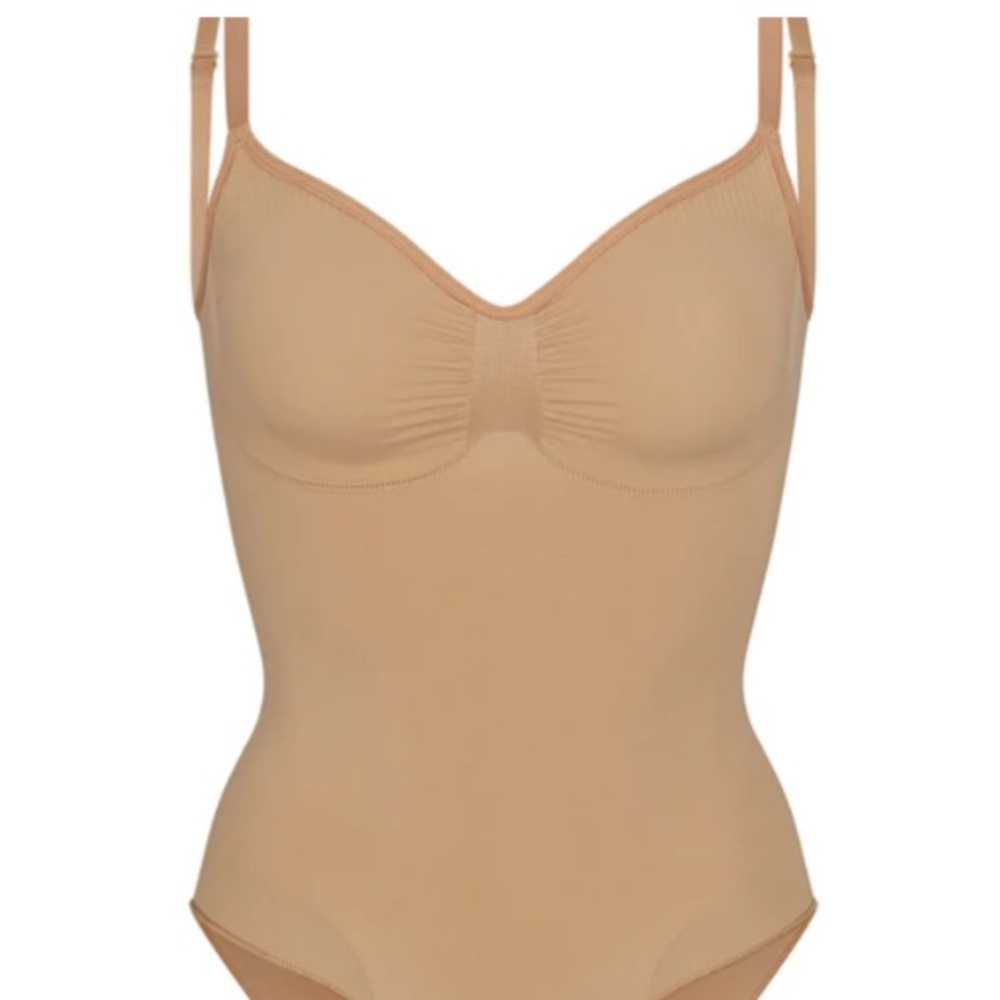 SKIMS Seamless support Sculpting Bodysuit S/P
